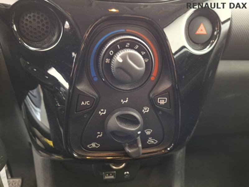 Peugeot 108 - Photo 36