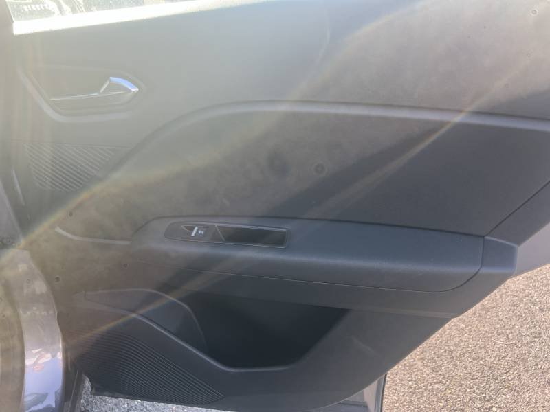 Renault Captur - Photo 17