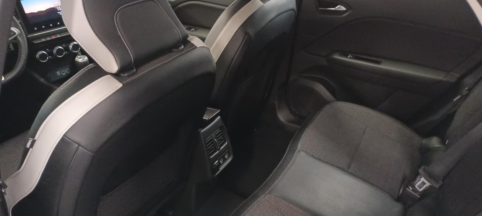 Renault Captur - Photo 10