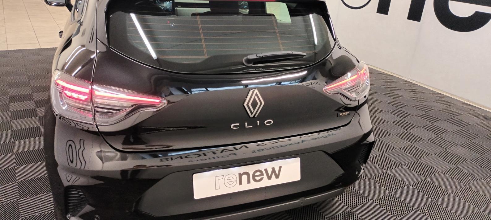 Renault Clio - Photo 18