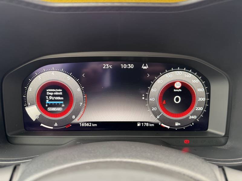 Nissan Juke - Photo 21