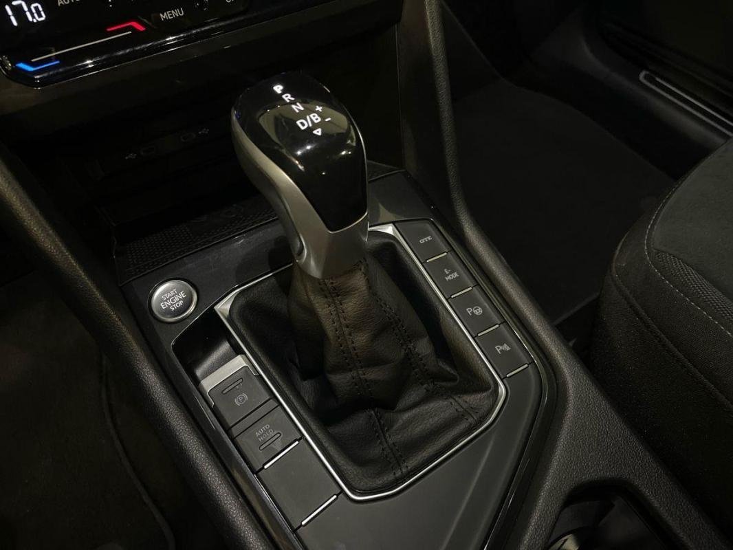 Volkswagen Tiguan - Photo 11