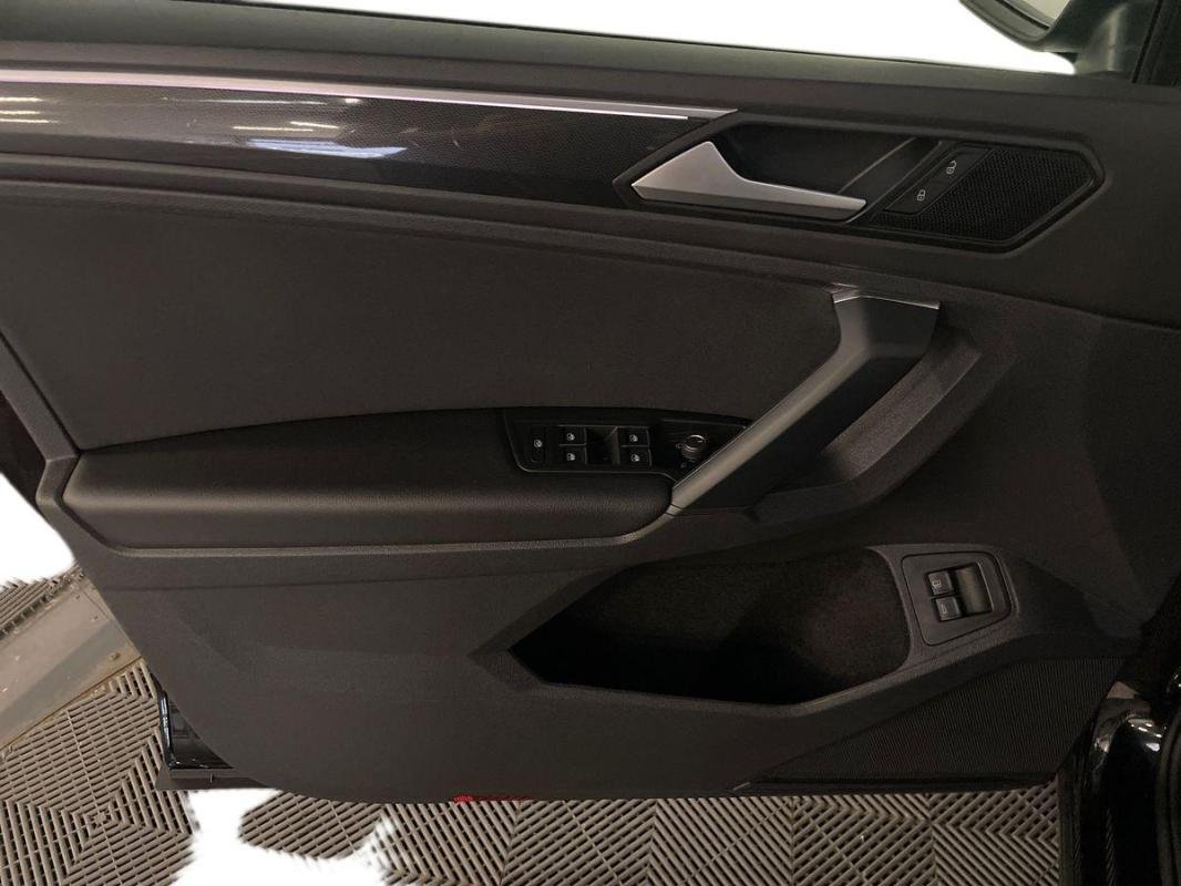 Volkswagen Tiguan - Photo 15