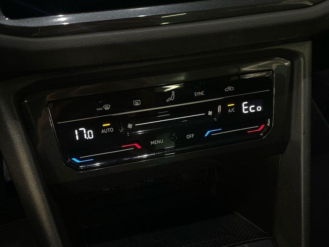 Volkswagen Tiguan - Photo 19