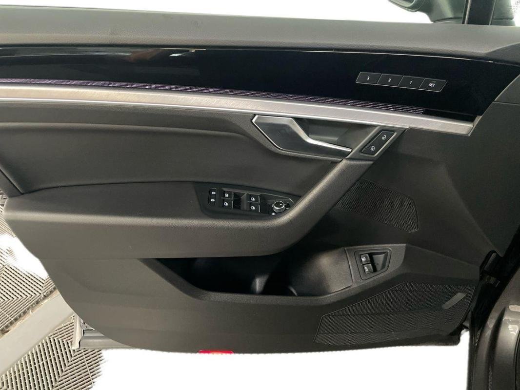 Volkswagen Touareg - Photo 15
