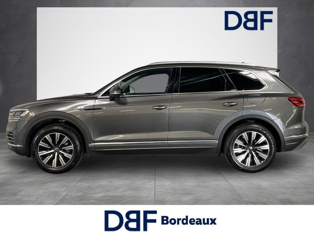 Volkswagen Touareg - Photo 2