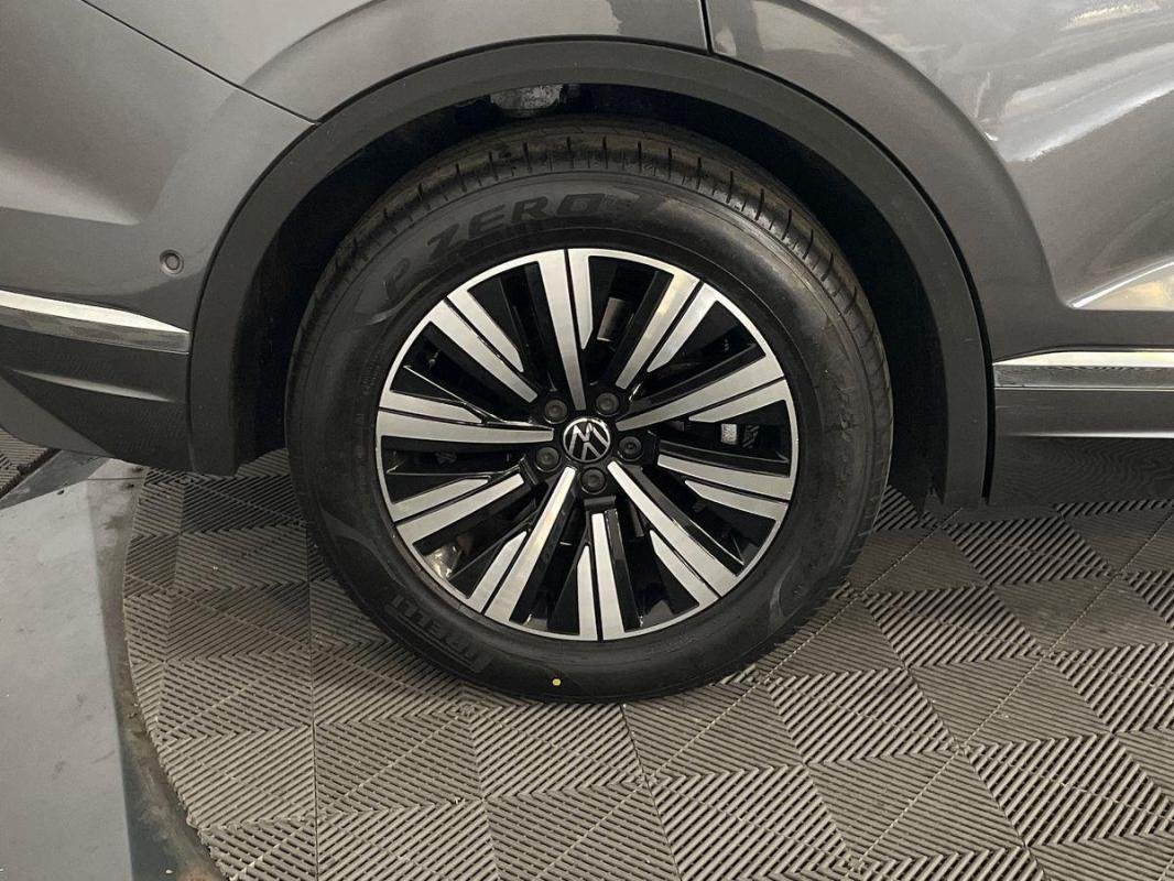 Volkswagen Touareg - Photo 28