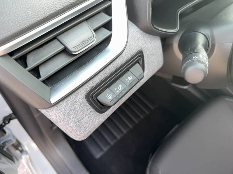 Renault Clio - Photo 18
