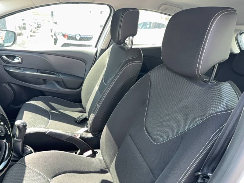 Renault Clio - Photo 17