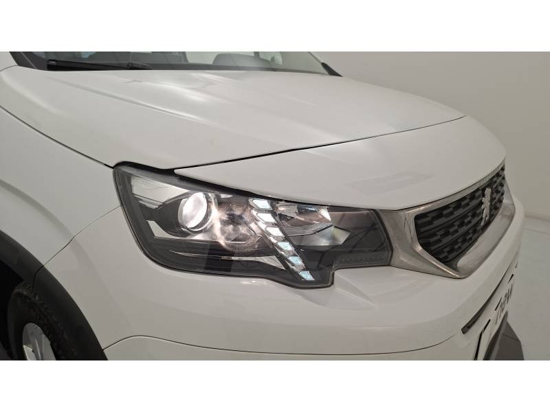 Peugeot Rifter - Photo 17