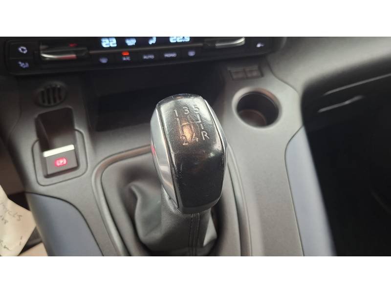 Peugeot Rifter - Photo 18