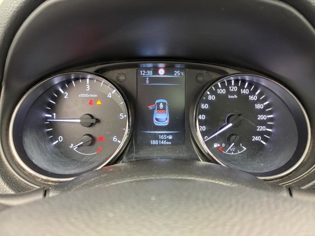 Nissan Qashqai - Photo 12