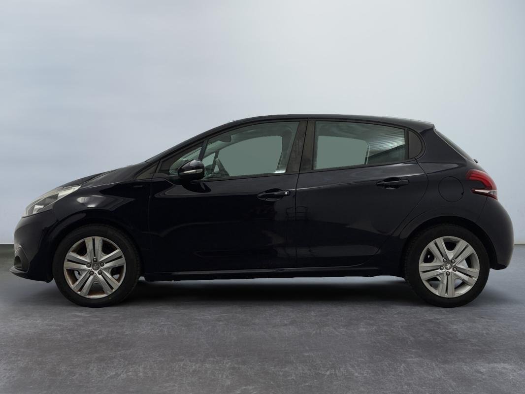 Peugeot 208 - Photo 2