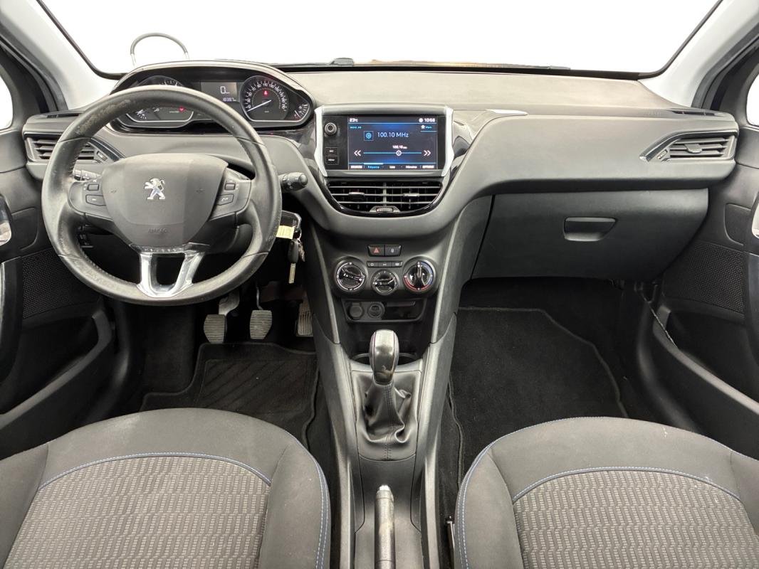Peugeot 208 - Photo 10