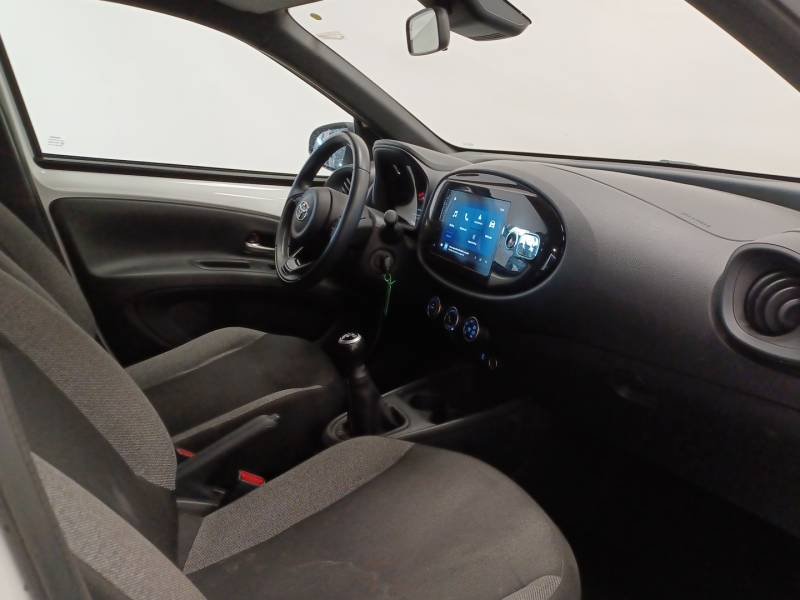 Toyota aygo x - Photo 12