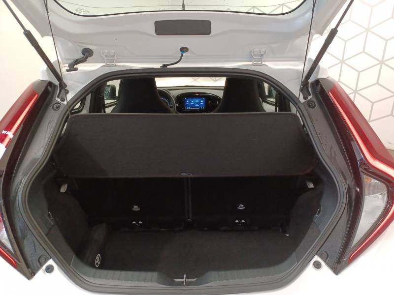 Toyota aygo x - Photo 13