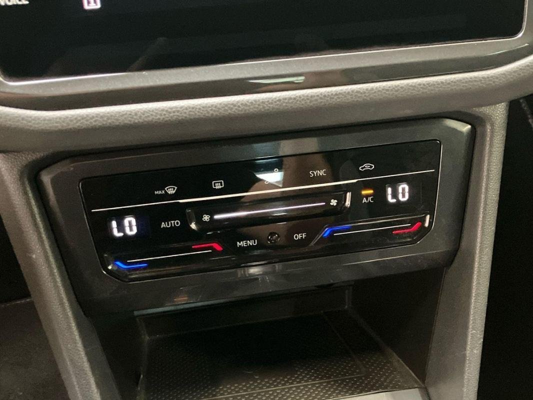 Volkswagen Tiguan - Photo 19