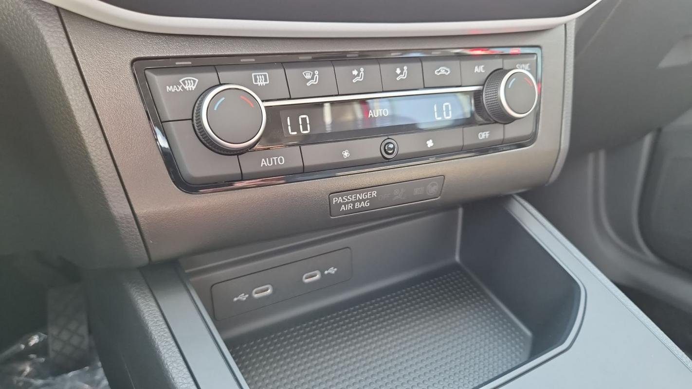 Seat Ibiza - Photo 17