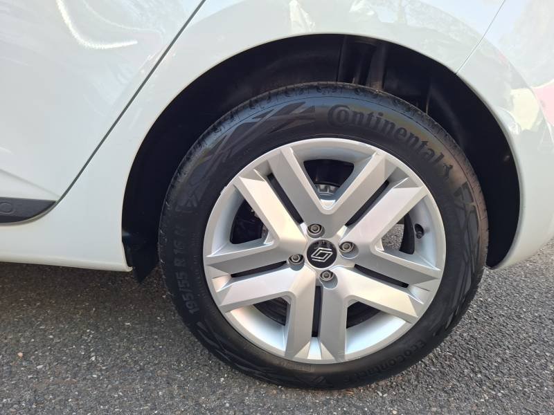 Renault Clio - Photo 19