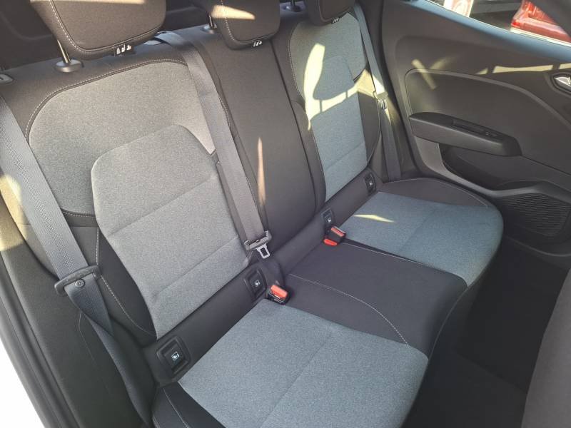 Renault Clio - Photo 23