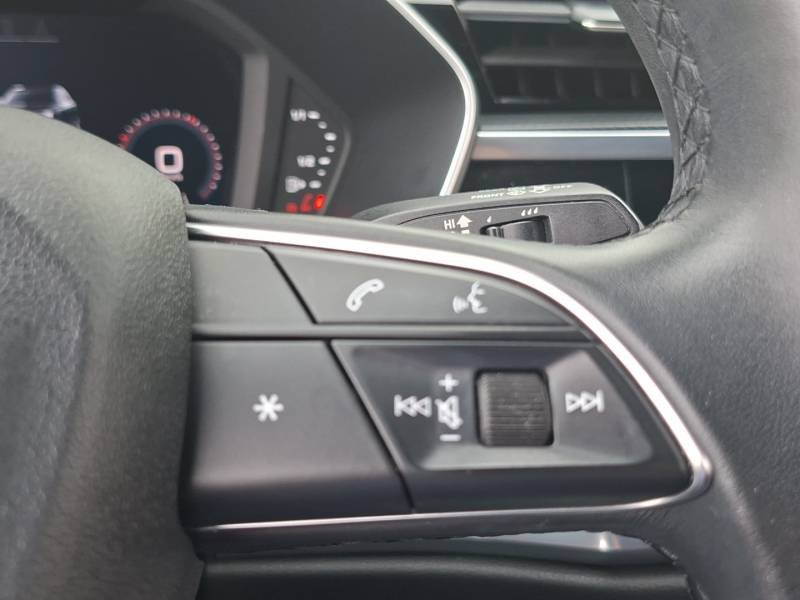 Audi Q3 - Photo 28