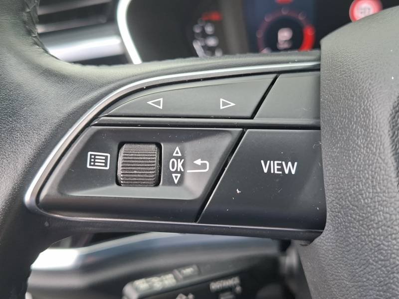 Audi Q3 - Photo 29