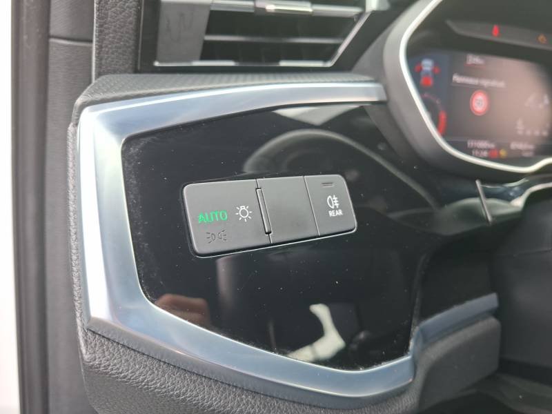 Audi Q3 - Photo 32