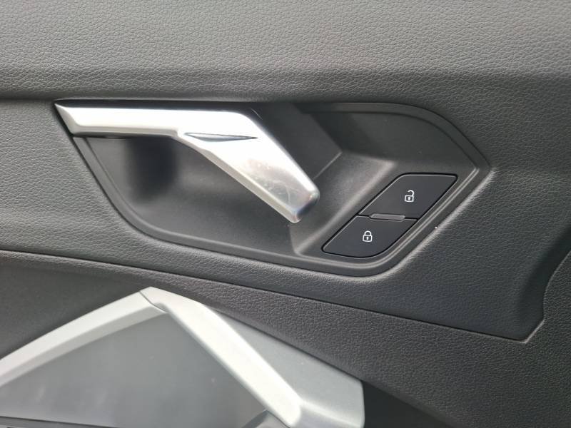 Audi Q3 - Photo 33