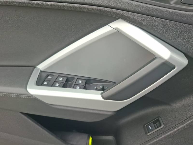 Audi Q3 - Photo 34