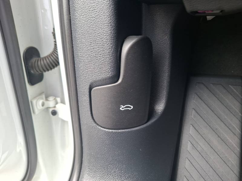 Audi Q3 - Photo 36