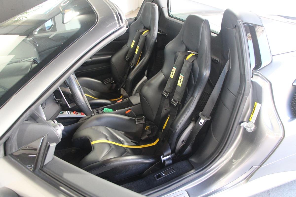 Ferrari 488 Spider - Photo 13