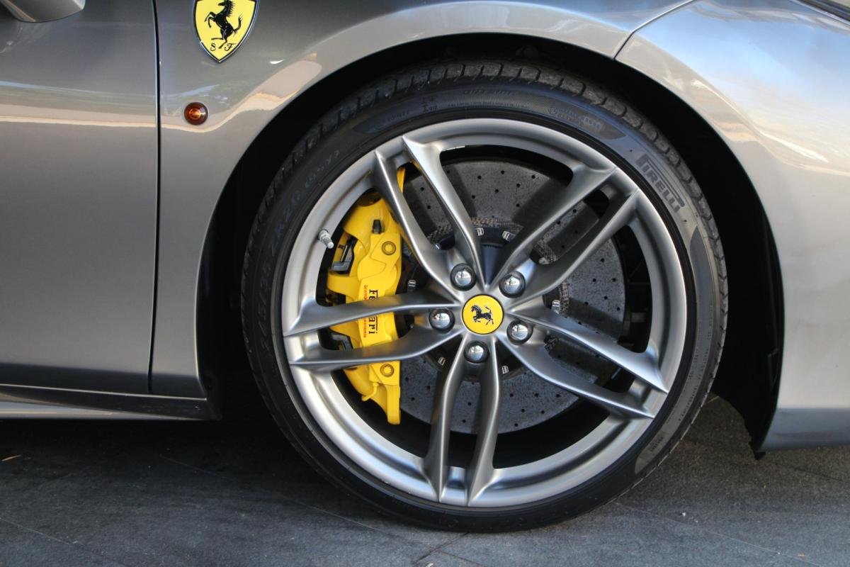 Ferrari 488 Spider - Photo 6