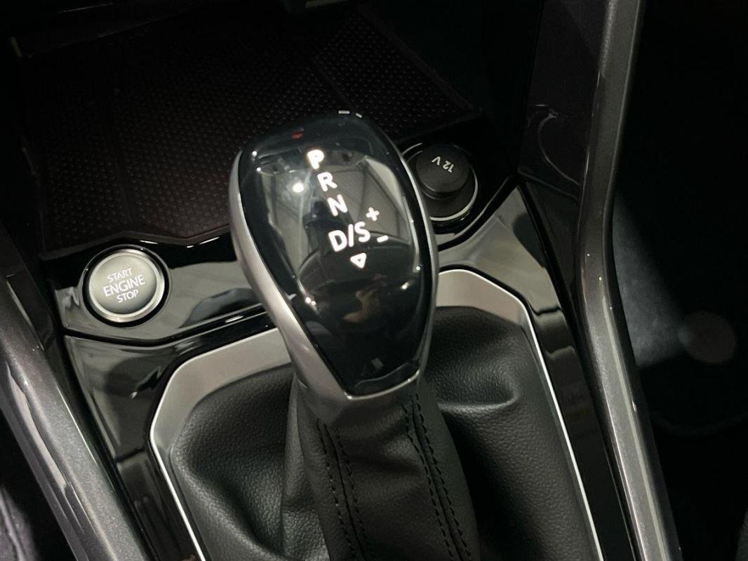 Volkswagen T-Roc - Photo 11