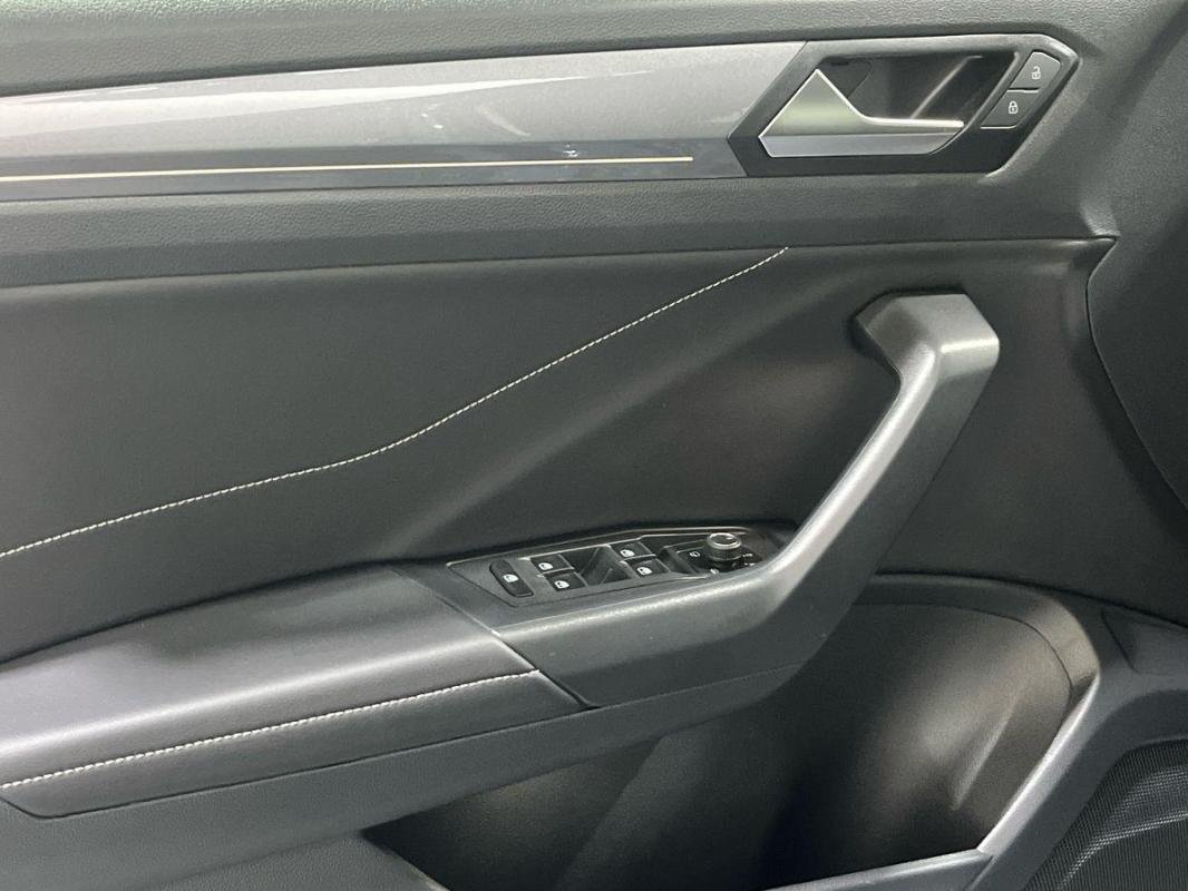 Volkswagen T-Roc - Photo 15