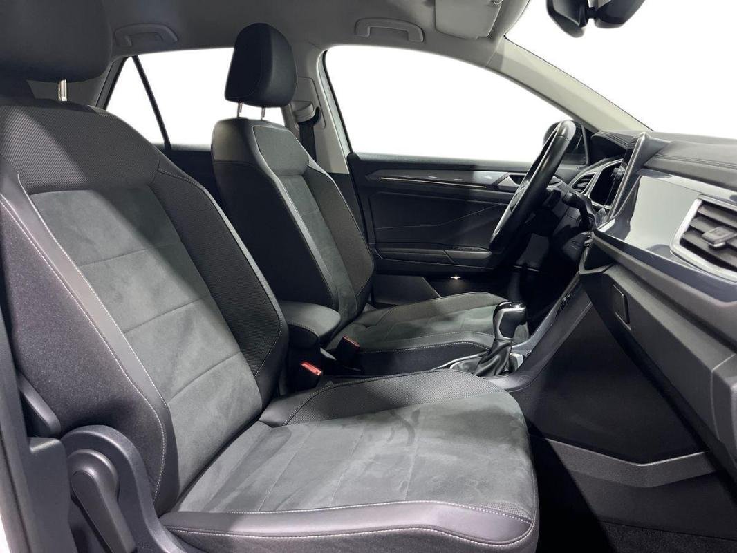 Volkswagen T-Roc - Photo 13