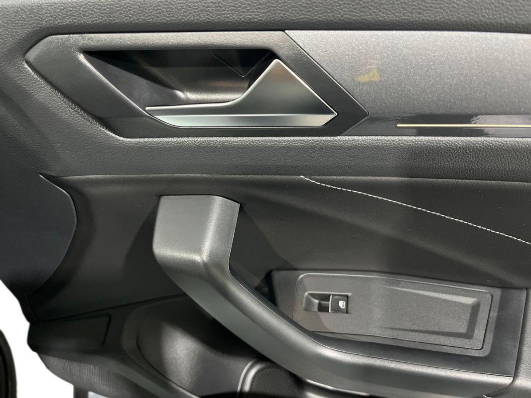 Volkswagen T-Roc - Photo 15