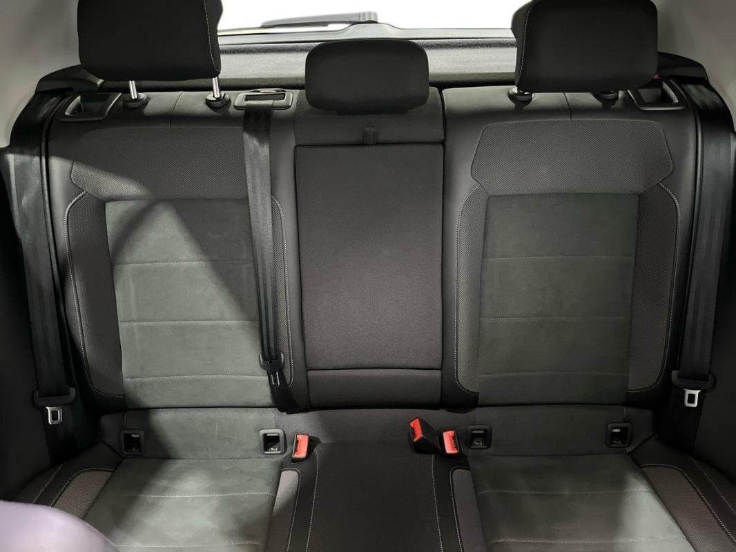 Volkswagen T-Roc - Photo 22