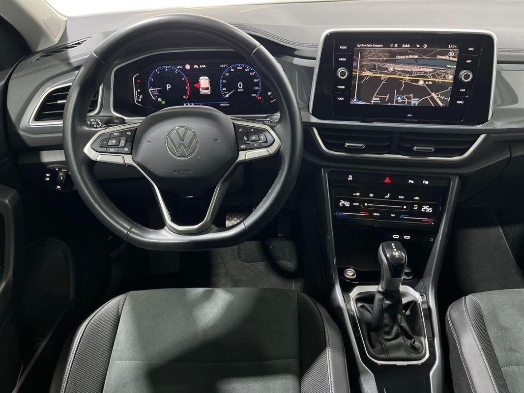Volkswagen T-Roc - Photo 24