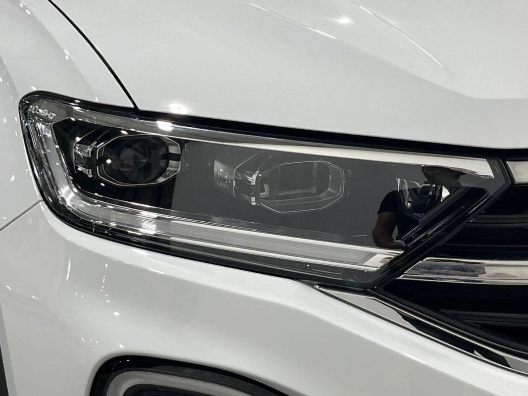 Volkswagen T-Roc - Photo 25