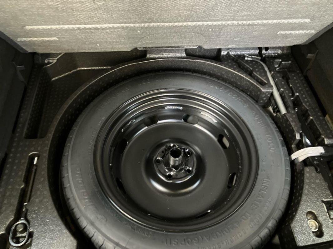 Volkswagen Tiguan - Photo 34