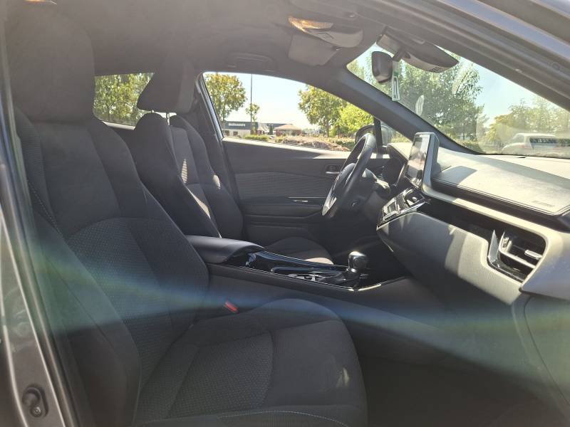 Toyota C-HR - Photo 11