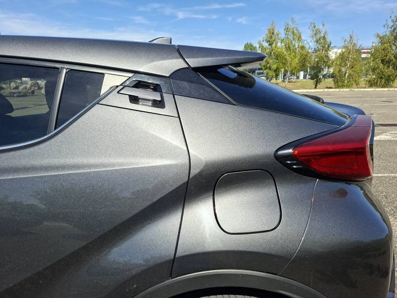 Toyota C-HR - Photo 13