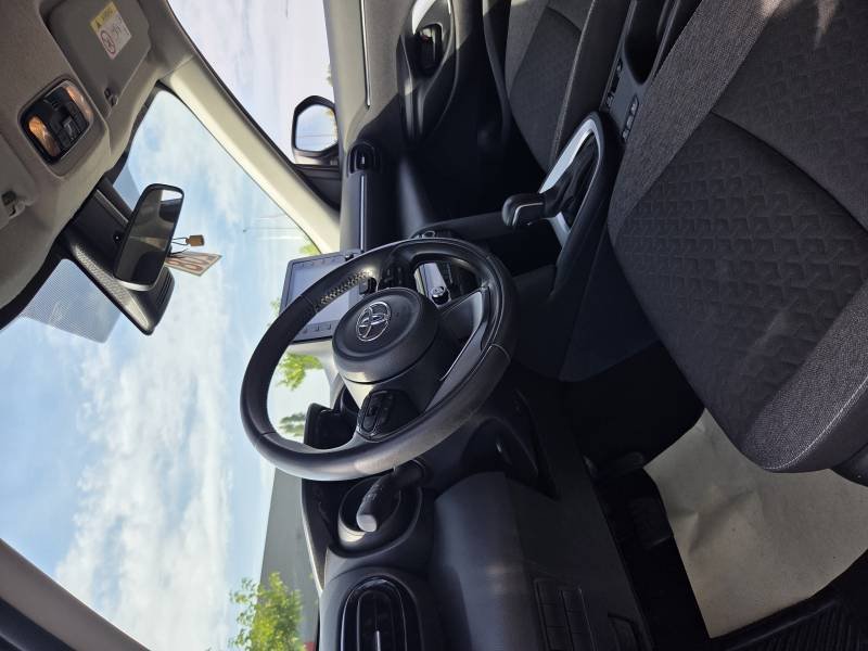 Toyota Yaris - Photo 16