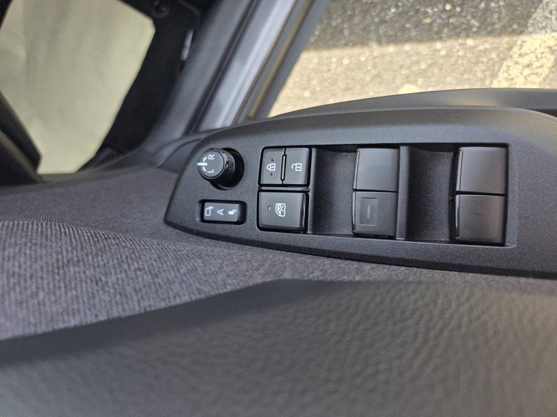 Toyota Yaris - Photo 17