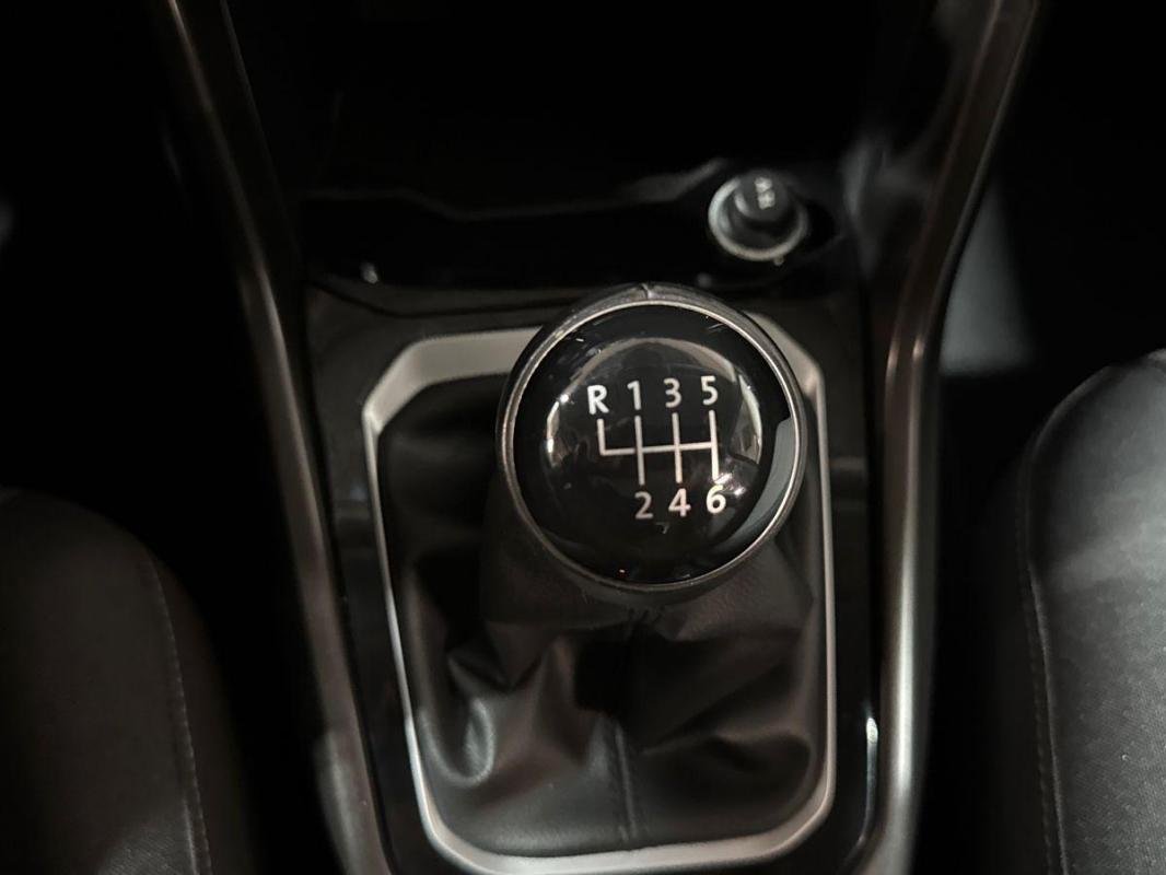 Volkswagen T-Roc - Photo 11