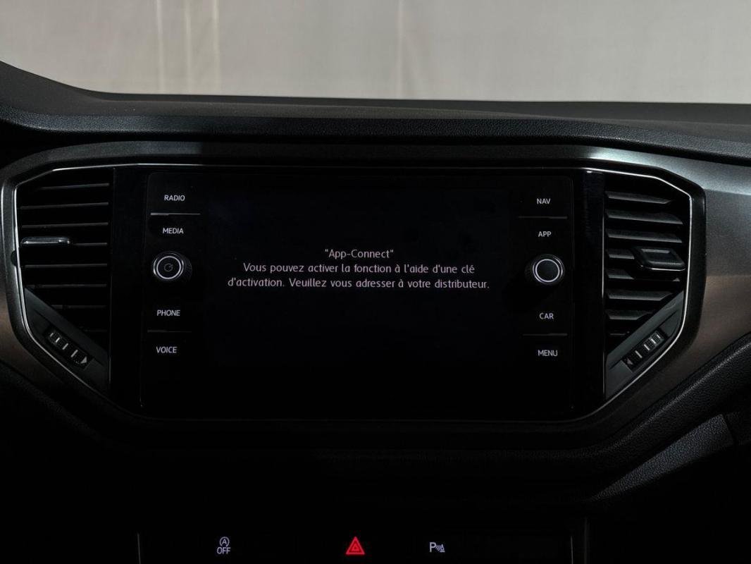 Volkswagen T-Roc - Photo 17