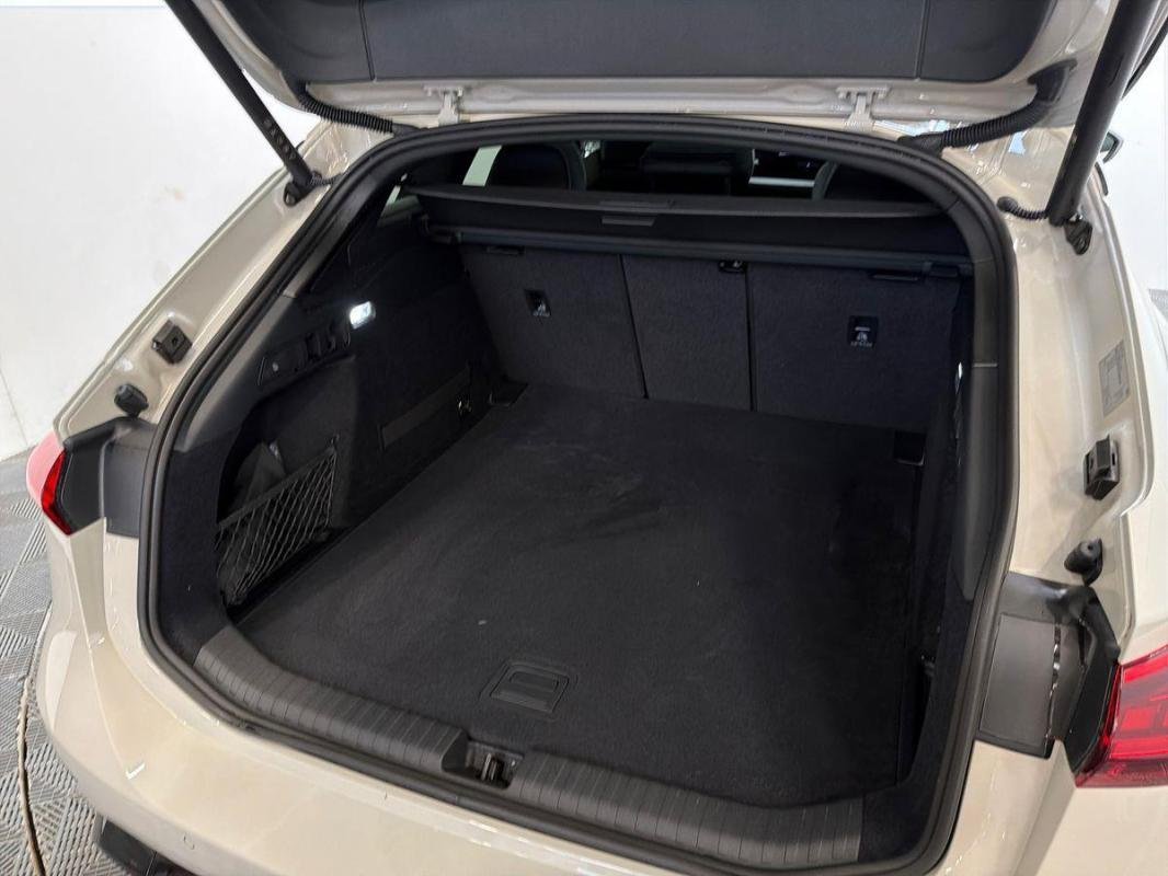 Audi A6 E-tron - Photo 32