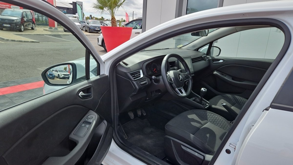 Renault Clio - Photo 13