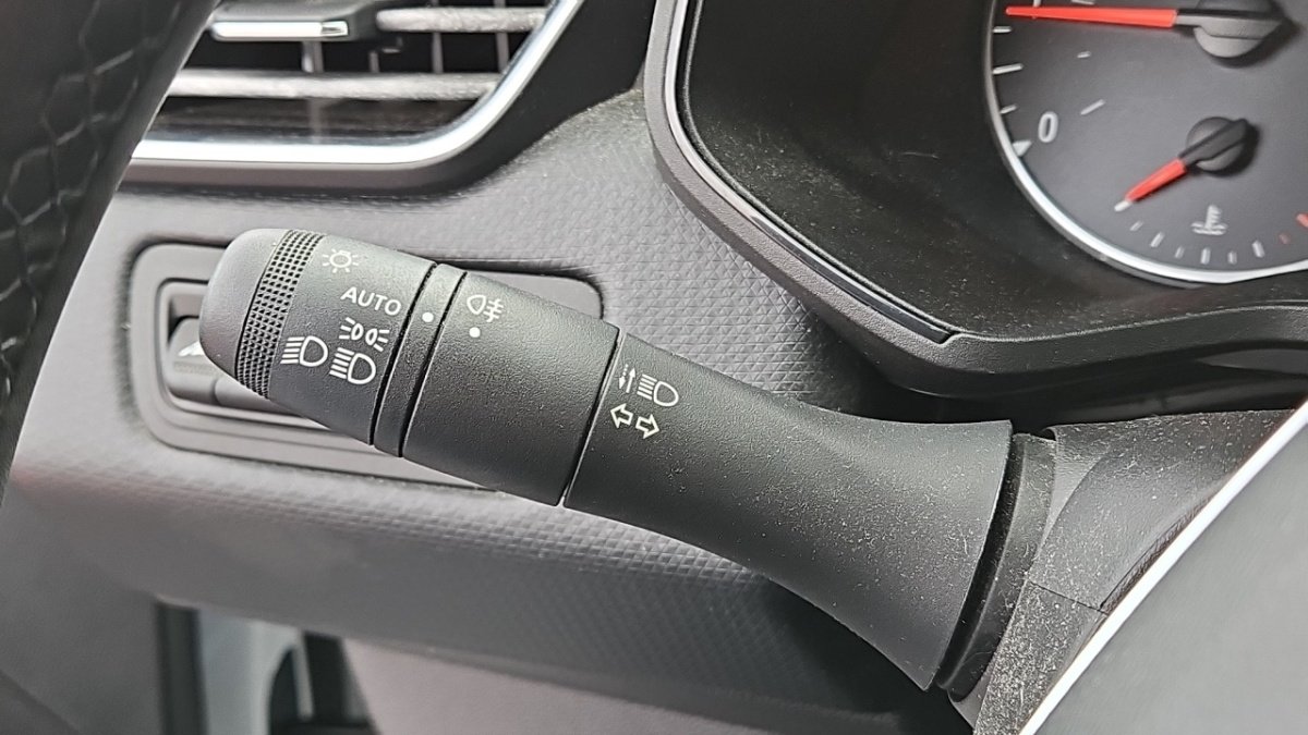 Renault Clio - Photo 24