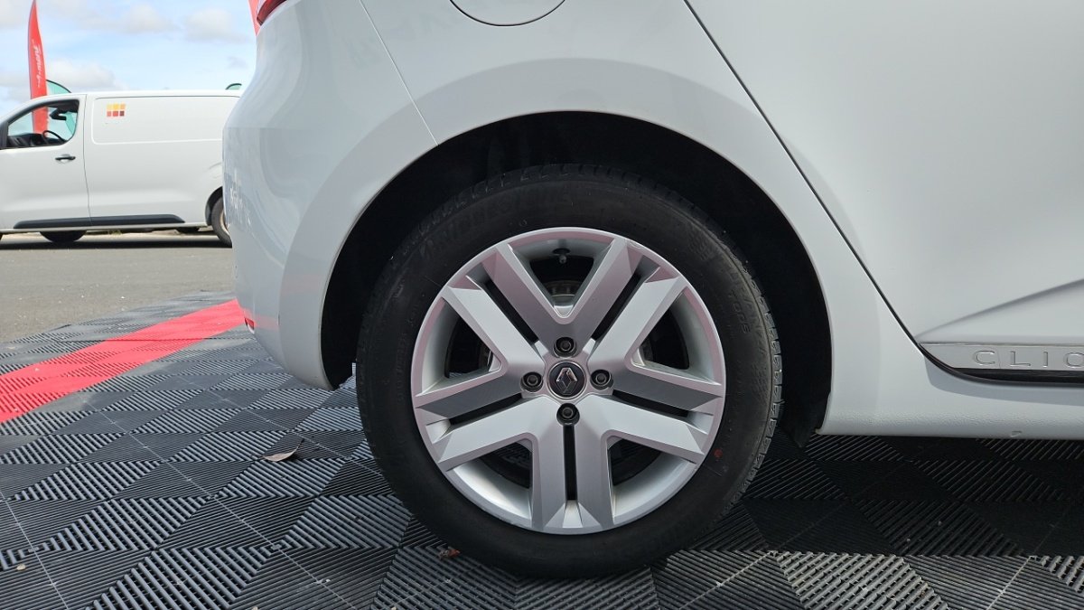 Renault Clio - Photo 8